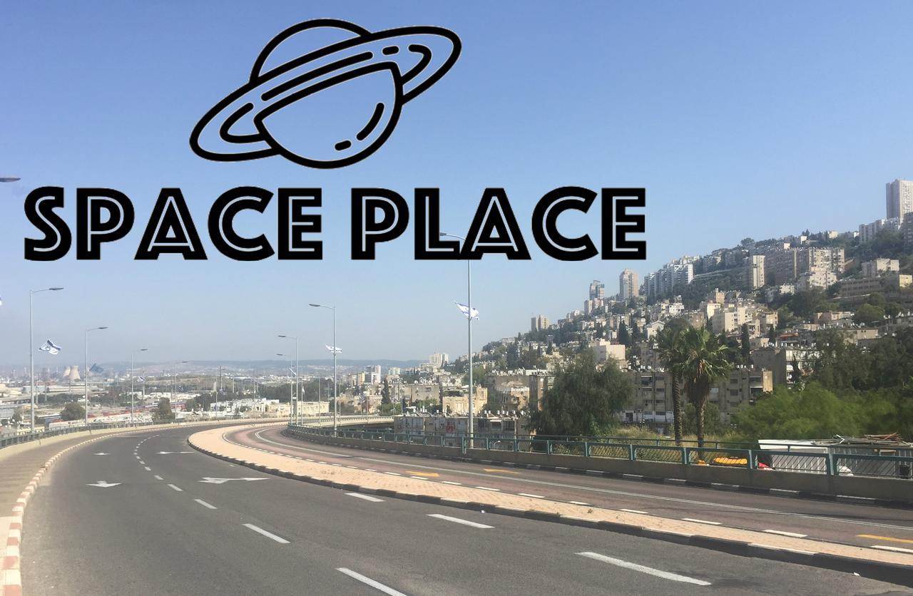 Space Place Haifa Exterior photo